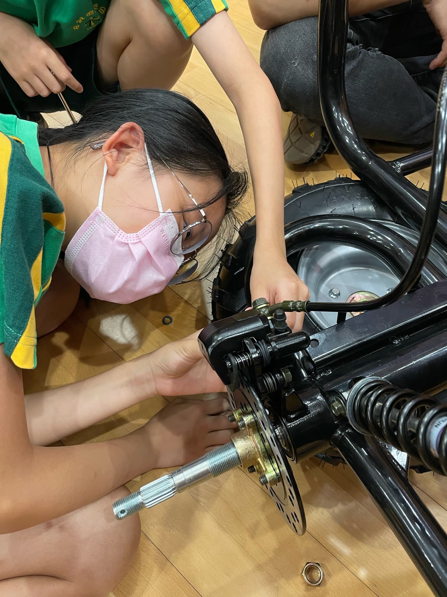 Real go-kart building image 3