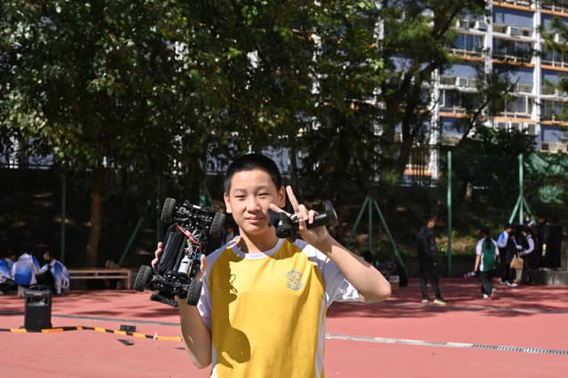 Go-kart racing highlight image 11