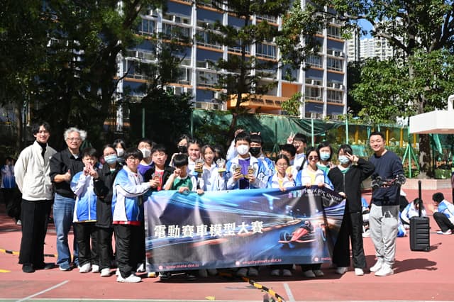 Go-kart racing highlight image 14