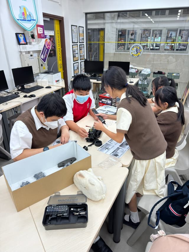 Go-kart racing highlight image 15