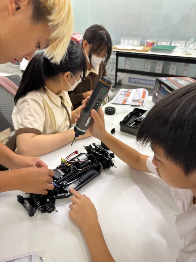 Go-kart racing highlight image 19